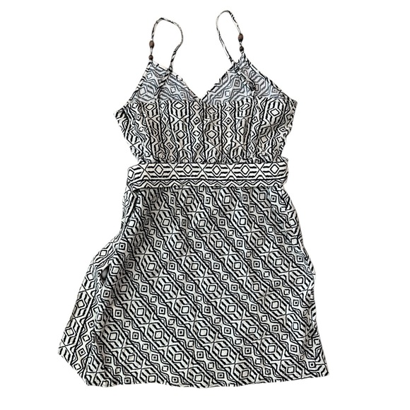 Zara Geometric Belted Mini Dress - Picture 2 of 4